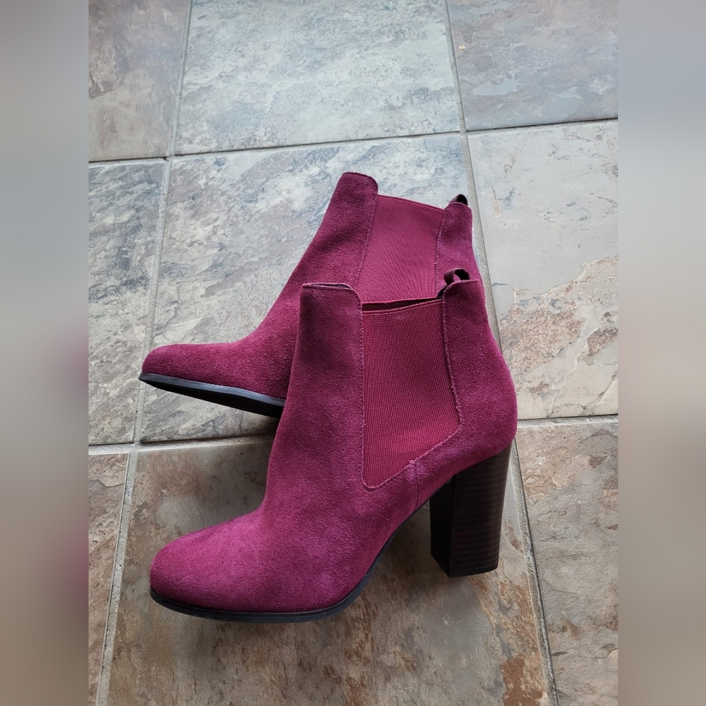 MK Michael Kors Women's Chelsea Boots Lottie Size 9.5 Dark Berry Suede - Picture 9 of 15